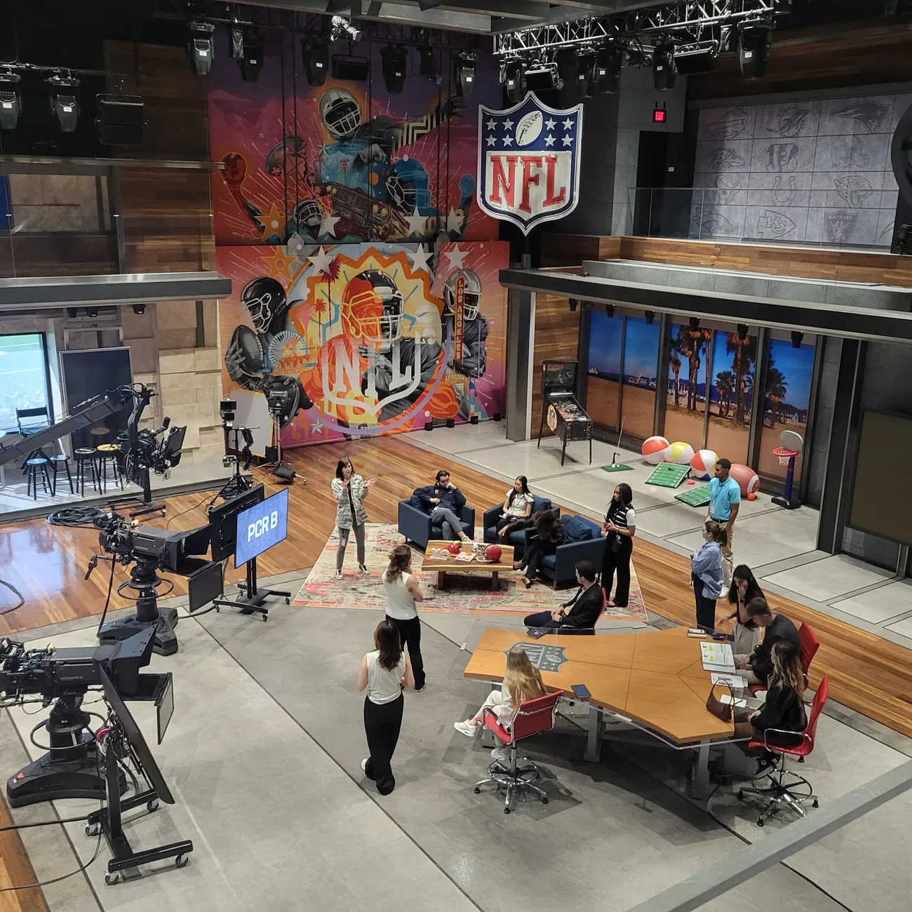 Students tour NFL Network in Los Angeles