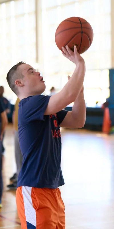 Mark Radel shooting a basket