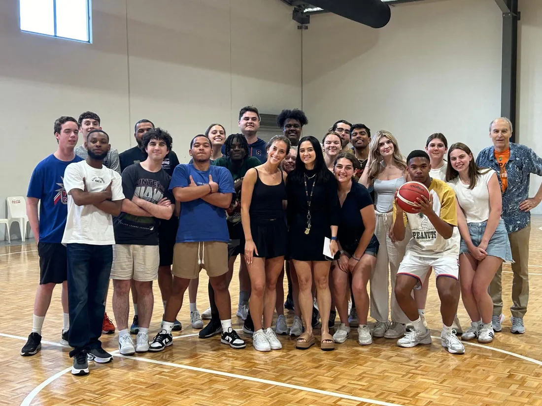 SU students in the gym visiting the Cairns Taipans basketball club